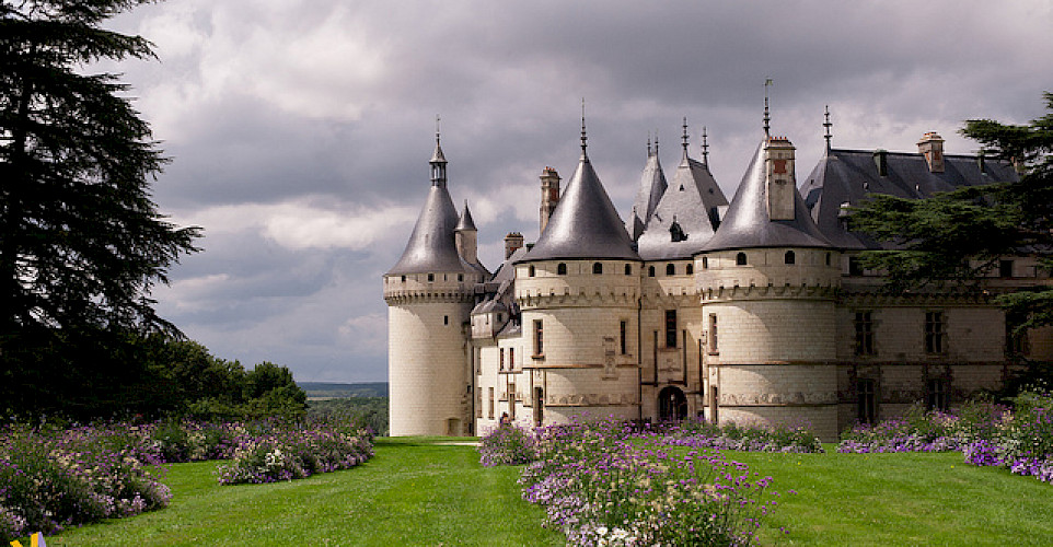 Chaumont-sur-Loire, France. Photo via Flickr:Yohann Legrand