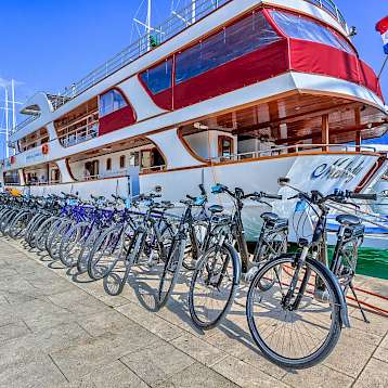 Melody - Bikes on the Melody - Bike & Boat Tours