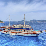 Love Boat | Bike & Boat Tours