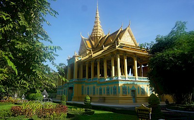 Royal Palace, Phnom Penh, Cambodia bike tour. Unsplash@Gurth Bramall