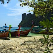 Bangkok to Phuket Road Bike Tour - Boats in Thailand. Flickr:Nicolas Vollmer