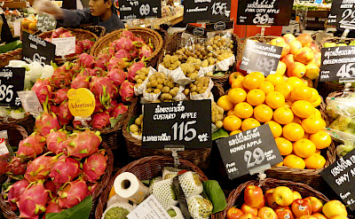 Fresh fruit for sale in Thailand. Flickr:Fabio Achili