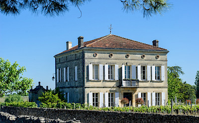 Chateau in Saint-Émilion, Aquitaine, France. Flickr:Jerome Decq