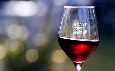 Many great local wines in the Blaye Cotes de Bordeaux region. Flickr:Blaye Cotes de Bordeaux