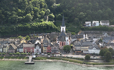 St Goar on the Rhine River, Germany. Flickr:m.prinke