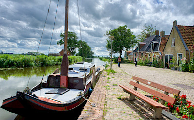 Canal in Stavoren, Friesland, the Netherlands. Flickr:Bruno Rijsman