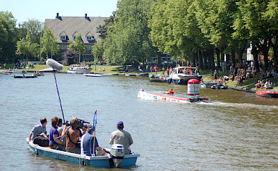 Water sports on the Frisian Lakes in Holland. Flickr:Geosports nl.