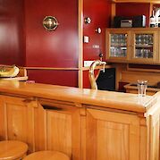 Beautiful bar area on aboard the Elizabeth | Bike & Sail | Holland