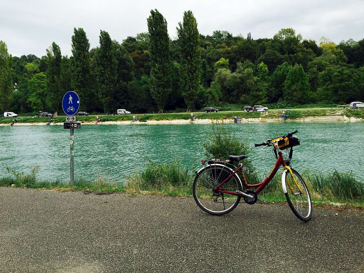 The little river that marks the boundary line into the province of Veneto