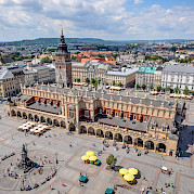Prague to Krakow - Renaissance Cloth Hall (Sukiennice) in Kraków, Poland. Flickr:Jorge Lascar 50.061609, 19.937283