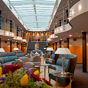 Atrium lounge - Primadonna - Bike & Boat Tours