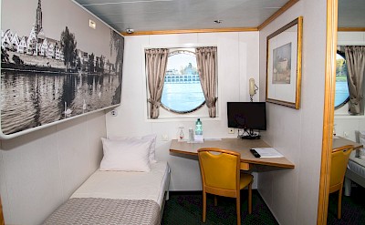 Main Deck - Astern Cabin - Single-Use Cabin or Bunk Bed Cabin