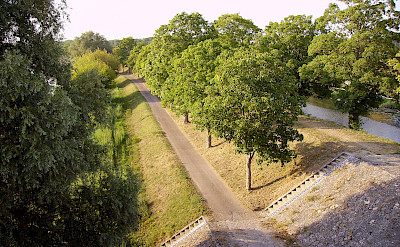 Quiet bike paths along the Loire River. Briare, France. Photo via Flickr:Jean-Pierre
