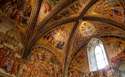 Gorgeous frescos in the churches of Umbria, Italy. Flickr:Renaud Camus