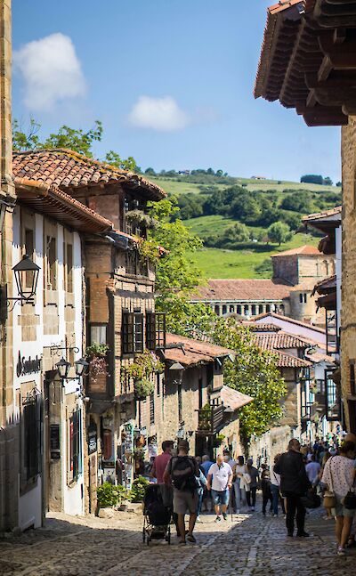 Cobblestone streets in Santillana del Mar, Spain. Unsplash:Grianghraf