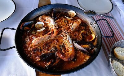 Seafood paella, Spain. Unsplash:Young Shih