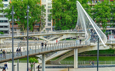 Calatrava Bridge in Bilbao, Basque Country, Spain. Flickr:Steven dosRemedios