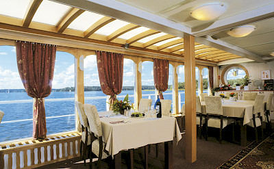 Dining Area - MS Classic Lady | Bike & Boat Tours