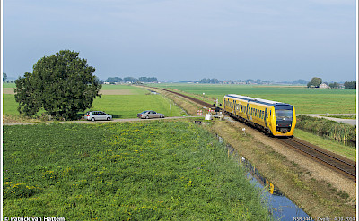 Train crossing in Zwolle, Overijssel, Holland. Flickr:Patrick van Hattem