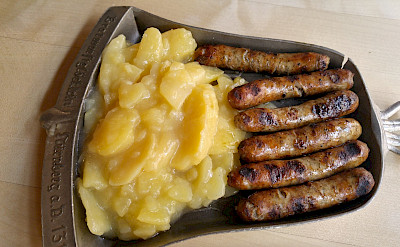 Traditional German food in Nuremberg (Nürnberg), Germany. Flickr:Wilhelm Lappe