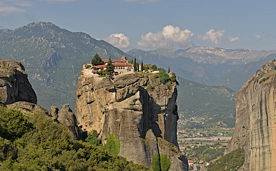 Great view of the unique monasteries in Meteora, Greece. Flickr:Harshil Shah 39.729900, 21.644607