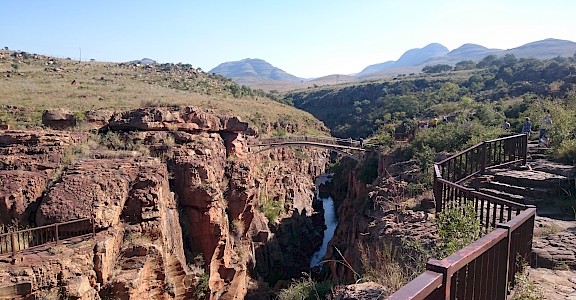 Bourke's Luck Potholes, South Africa. Photo via TO -24.67408425131276, 30.810700080091767