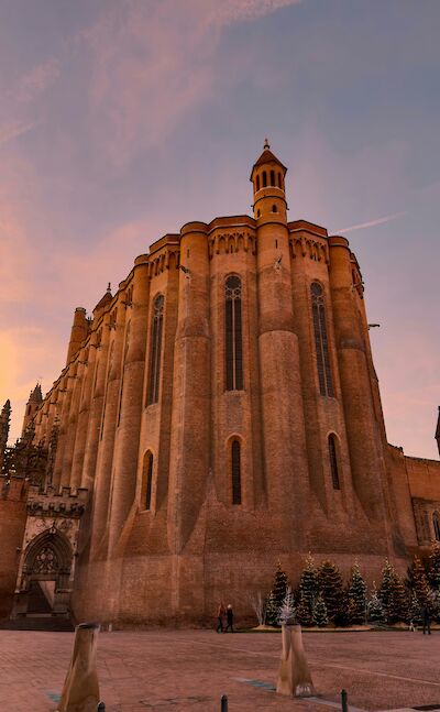 Cathédrale Sainte-Cécile at sunset, Albi, France. Unsplash:Matthieu