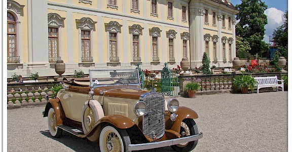 Car show at the Palace in Ludwigsburg, Germany. Photo via Flickr:Jorbasa Fotografie