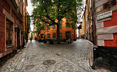 Alleyways in Gamla Stan, Old Town in Stockholm, Sweden. Flickr:Miguel Virkkunen Carvalho