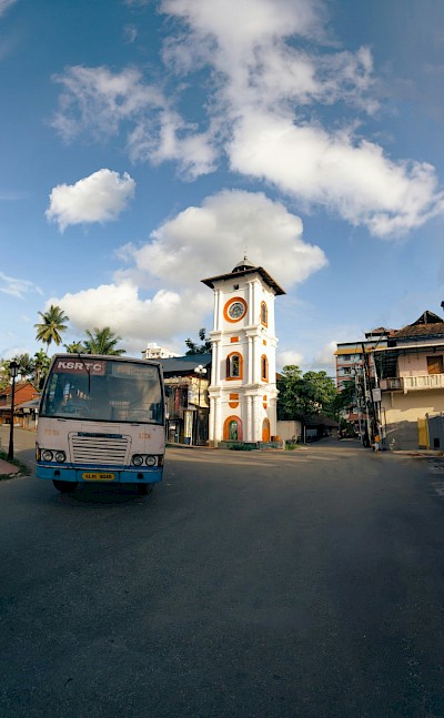Bus through Kochi, Kerala bike tour, India. Unsplash@Sleeba Thomas