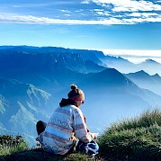 Exotic Kerala - Pausing for a snack in Munnar, Kerala bike tour, India. Unsplash@Arnold Antoo