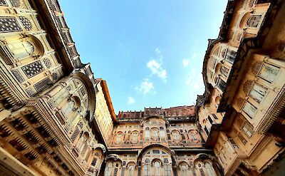 Looking up at a palace in Jodhpur. Unsplash@Akshay Thorat