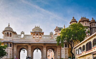 Ornate archways of Udaipur. Unsplash@Vivek
