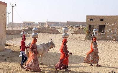 Working women in Rajasthan, India. Flickr:Ijya Yakubovich