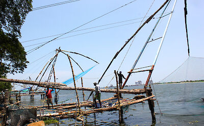 Chinese fishing nets in Fort Kochi, Kerala, India. Flickr:Kandukuru Nagarjun
