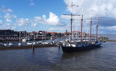 Leafde fan Fryslân in Volendam | Bike & Boat Tour