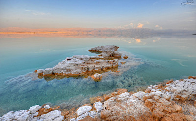 Gorgeous waters at the Dead Sea, Israel. Flickr:tsaiproject