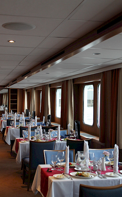 Dining Area - Lale Andersen | Bike & Boat Tours