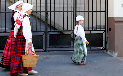Ladies in Vilnius, Lithuania. Flickr:Andreas Lehner
