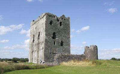 Blue skies over Threave Castle, Scotland. Flickr:William Marnoch