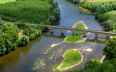 Dordogne River in Castelnaud-la-Chapelle, Périgord, France. CC:Luc Viatour