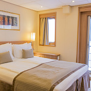 Another view of the suite on board | De Amsterdam | Bike & Boat Tours