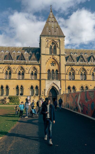 Entrance to Christ Church College, Oxford, England. Unsplash:Benjamin Elliott