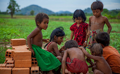 Children playing in Cambodia. Flickr:Sodanie Chea
