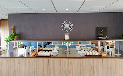The Buffet | De Nassau | Boat & Bike tour