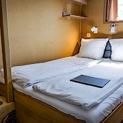 Upper cabin | De Nassau | Bike & Boat Tour