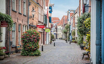 Pretty streets to bike on in Deventer, province Overijssel, the Netherlands. Flickr:Simon Sutcliffe