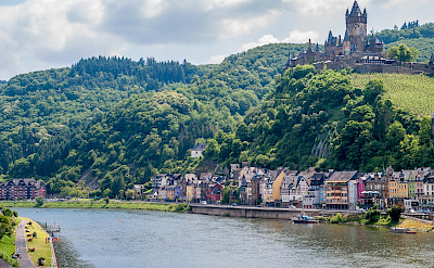 View of Reichsburg and the Mosel River through Cochem, Germany. Flickr:Frans Berkelaar