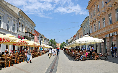 Novi Sad pedestrian street in Serbia. Flickr:Dennis Jarvis