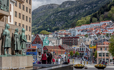 Sightseeing in Bergen, Norway. Flickr:PapaPiper